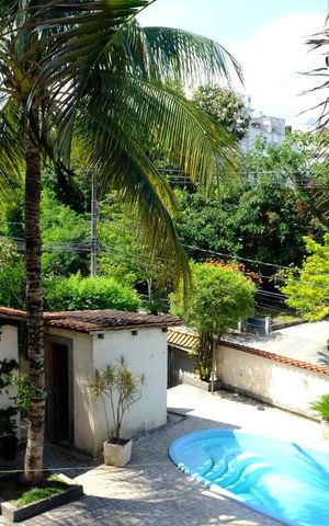 Casa à venda com 280m², 4 quartos e 2 vagasVista da varanda