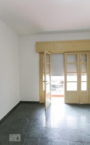 Apartamento à venda com 150m², 2 quartos e sem vagaSuíte