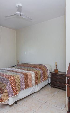 Apartamento à venda com 154m², 3 quartos e 2 vagas Apartamento à venda com 154m², 3 quartos e 2 vagasSuíte