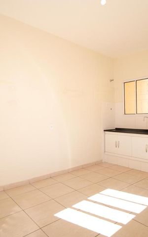 Casa à venda com 83m², 3 quartos e sem vaga Casa à venda com 83m², 3 quartos e sem vagaCozinha 01