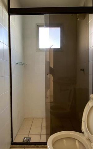 Apartamento à venda com 403m², 3 quartos e 3 vagas Apartamento à venda com 403m², 3 quartos e 3 vagasBanheiro da Suíte 1