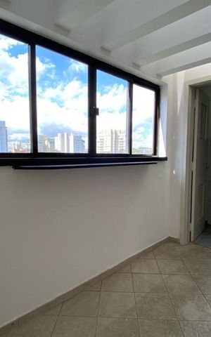 Apartamento à venda com 403m², 3 quartos e 3 vagas Apartamento à venda com 403m², 3 quartos e 3 vagasCozinha/churrasqueira