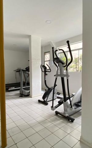 Apartamento à venda com 403m², 3 quartos e 3 vagas Apartamento à venda com 403m², 3 quartos e 3 vagasÁrea comum - Academia