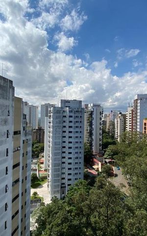 Apartamento à venda com 403m², 3 quartos e 3 vagas Apartamento à venda com 403m², 3 quartos e 3 vagasVista da suíte 2