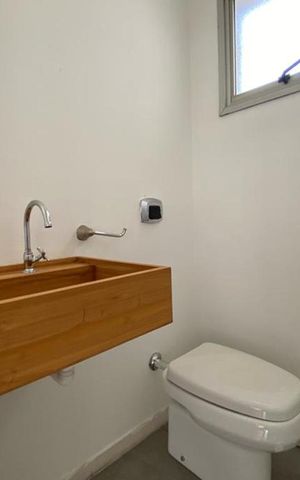 Apartamento à venda com 403m², 3 quartos e 3 vagas Apartamento à venda com 403m², 3 quartos e 3 vagasLavabo