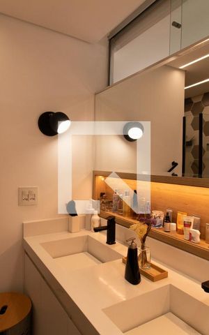 Apartamento à venda com 136m², 3 quartos e 1 vaga Apartamento à venda com 136m², 3 quartos e 1 vagaBanheiro da Suíte