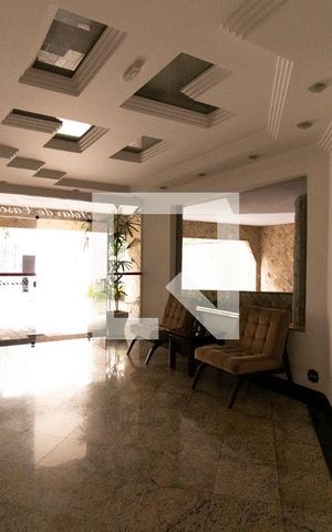 Apartamento à venda com 136m², 3 quartos e 1 vaga Apartamento à venda com 136m², 3 quartos e 1 vagaÁrea Comum - Hall de Entrada