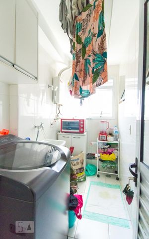 Apartamento à venda com 82m², 3 quartos e 1 vagaÁrea de Serviço