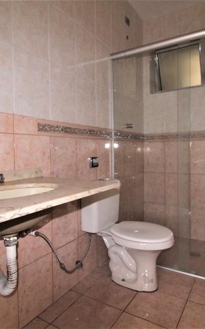 Casa para alugar com 275m², 5 quartos e 4 vagasBanheiro suite 2