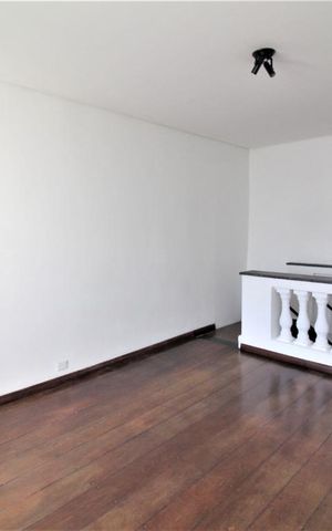 Casa para alugar com 275m², 5 quartos e 4 vagasSala