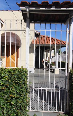 Casa para alugar com 275m², 5 quartos e 4 vagasFacahda