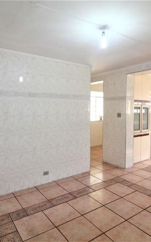 Casa para alugar com 275m², 5 quartos e 4 vagasCozinha 