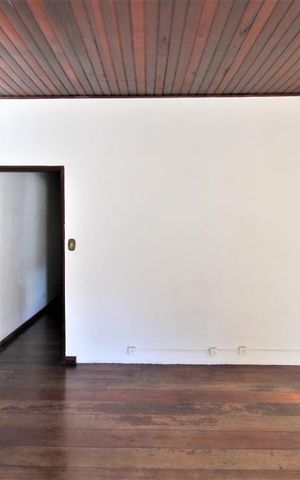 Casa para alugar com 275m², 5 quartos e 4 vagasQuarto 1 suite