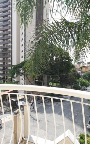 Casa à venda com 380m², 2 quartos e 4 vagasVaranda
