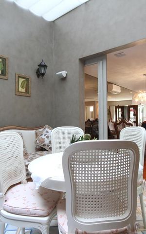 Casa à venda com 380m², 2 quartos e 4 vagasSolarium