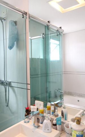 Casa à venda com 380m², 2 quartos e 4 vagasSuíte 1