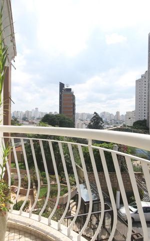 Casa à venda com 380m², 2 quartos e 4 vagasVaranda