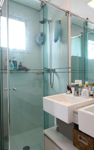 Casa à venda com 380m², 2 quartos e 4 vagasSuíte 1
