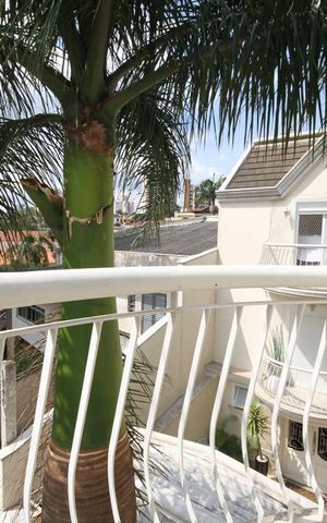 Casa à venda com 380m², 2 quartos e 4 vagasVaranda