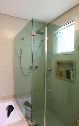 Casa à venda com 380m², 2 quartos e 4 vagasSuíte 2