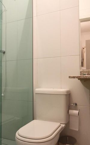 Casa à venda com 380m², 2 quartos e 4 vagasBanheiro de serviço