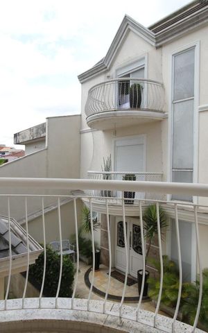 Casa à venda com 380m², 2 quartos e 4 vagasSuíte 1
