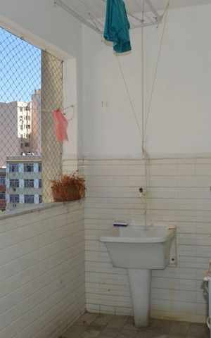 Apartamento à venda com 83m², 3 quartos e sem vagaÁrea de Serviço