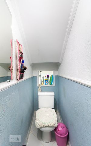 Casa à venda com 320m², 3 quartos e 2 vagasLavabo