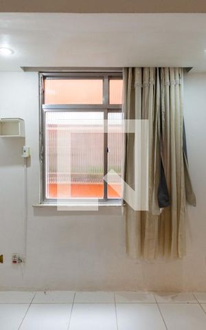 Apartamento para alugar com 60m², 2 quartos e sem vagaSuíte
