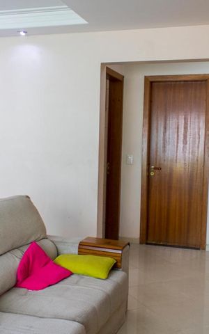 Apartamento à venda com 155m², 4 quartos e 2 vagas Apartamento à venda com 155m², 4 quartos e 2 vagasSala