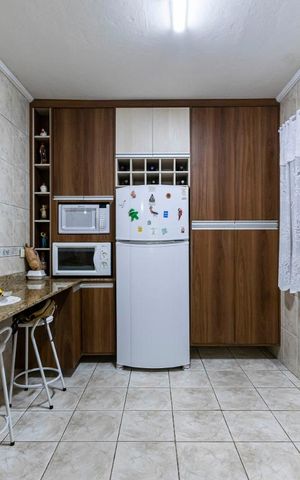 Casa à venda com 400m², 3 quartos e 4 vagas1o. Andar - Cozinha