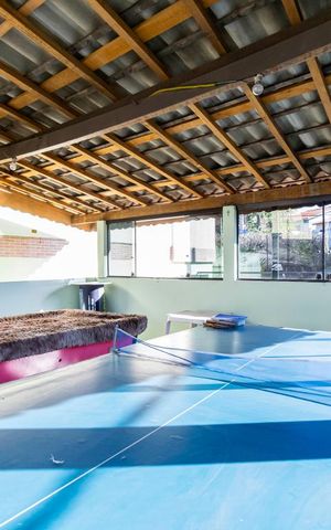 Casa à venda com 400m², 3 quartos e 4 vagasAcademia - Salão de jogos