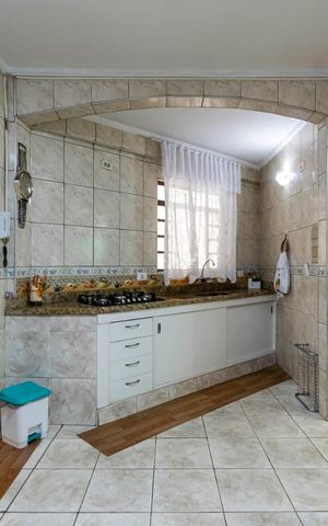 Casa à venda com 400m², 3 quartos e 4 vagas1o. Andar - Cozinha