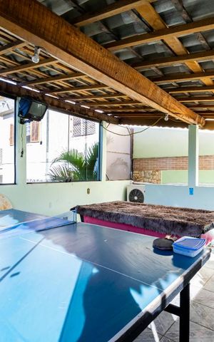Casa à venda com 400m², 3 quartos e 4 vagasAcademia - Salão de jogos