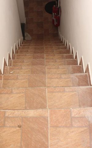 Studio para alugar com 30m², 1 quarto e sem vagaEscada