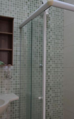 Casa de condomínio à venda com 68m², 2 quartos e 2 vagasBanheiro Social