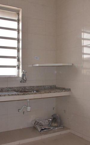 Casa de condomínio à venda com 68m², 2 quartos e 2 vagasCozinha