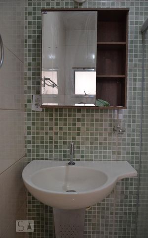 Casa de condomínio à venda com 68m², 2 quartos e 2 vagasBanheiro Social