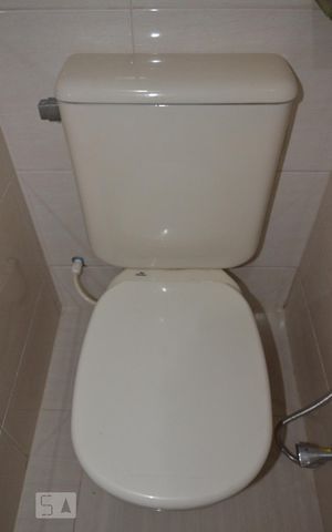 Casa de condomínio à venda com 68m², 2 quartos e 2 vagasBanheiro Social