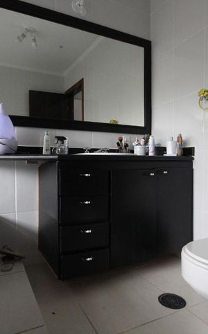 Casa para alugar com 600m², 4 quartos e 8 vagasBanheiro