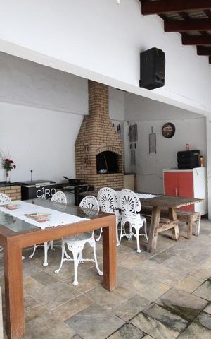 Casa para alugar com 600m², 4 quartos e 8 vagasChurrasqueira