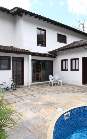 Casa para alugar com 600m², 4 quartos e 8 vagasÁrea comum - Piscina