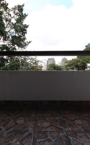 Casa para alugar com 600m², 4 quartos e 8 vagasVaranda
