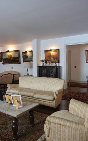 Apartamento à venda com 360m², 4 quartos e 2 vagasSala