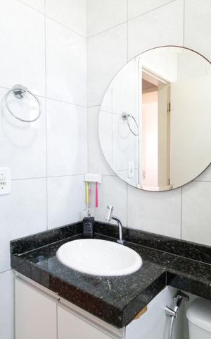 Casa à venda com 78m², 2 quartos e 2 vagas Casa à venda com 78m², 2 quartos e 2 vagasBanheiro