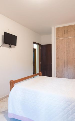 Casa à venda com 230m², 3 quartos e 3 vagas Casa à venda com 230m², 3 quartos e 3 vagasQuarto 2