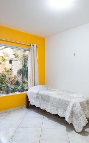 Casa à venda com 230m², 3 quartos e 3 vagas Casa à venda com 230m², 3 quartos e 3 vagasQuarto 3