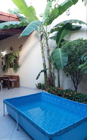 Casa à venda com 230m², 3 quartos e 3 vagas Casa à venda com 230m², 3 quartos e 3 vagasÁrea Comum