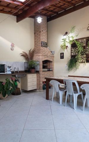 Casa à venda com 230m², 3 quartos e 3 vagas Casa à venda com 230m², 3 quartos e 3 vagasChurrasqueira