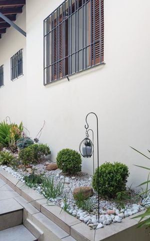Casa à venda com 230m², 3 quartos e 3 vagas Casa à venda com 230m², 3 quartos e 3 vagasJardim